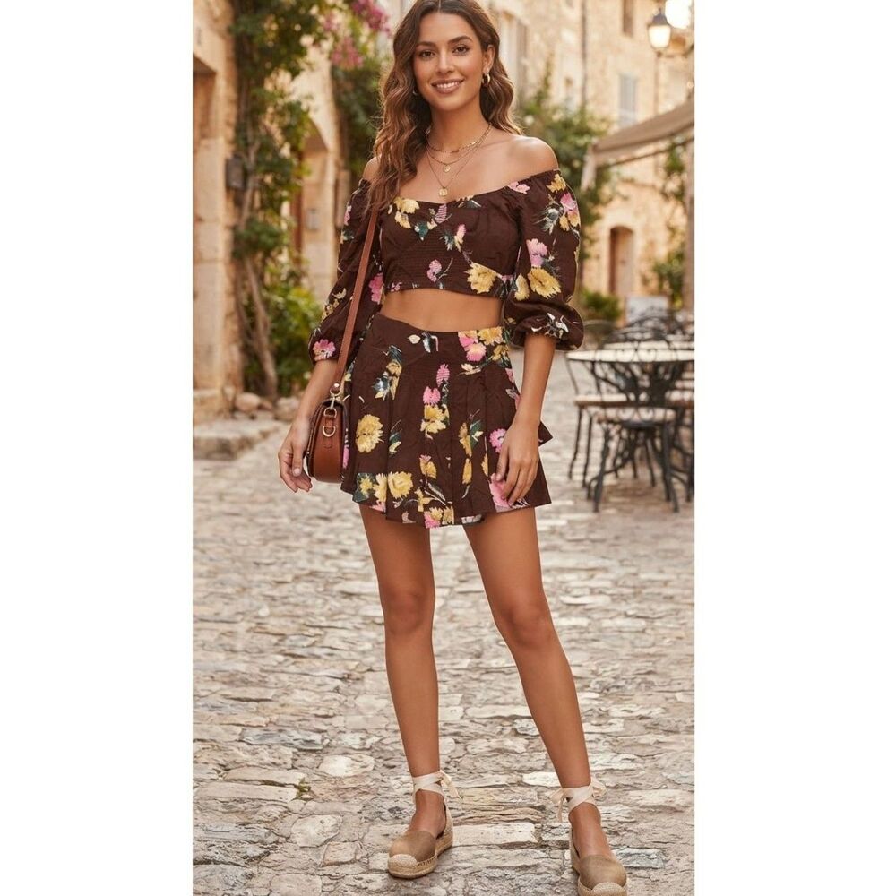 Free-people Women's 2 piece set, skirt with built in shorts under, and top